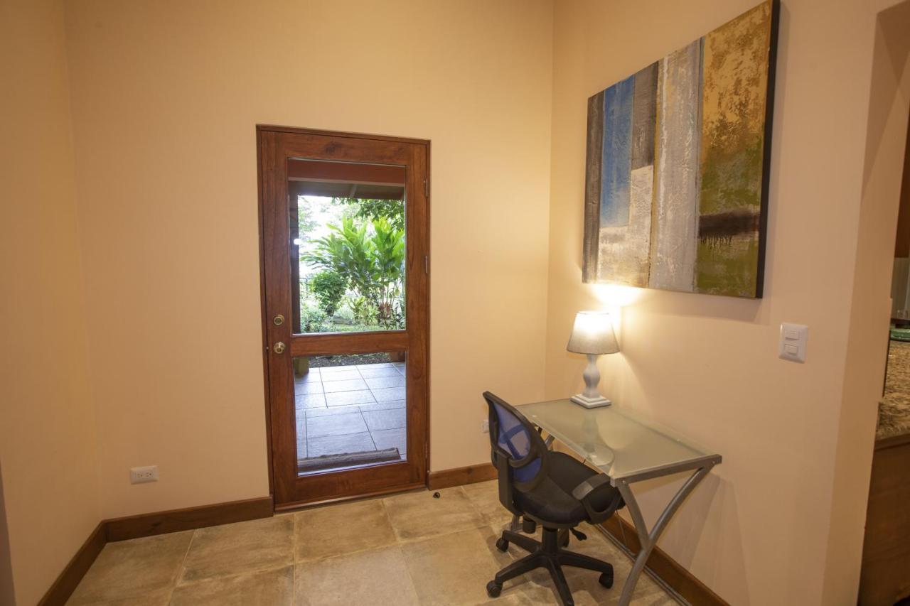 "Hana'S Celeste Retreat" Large Modern Villa Sleeps 6 On 20 Acres Of Nature! Бихагуа Экстерьер фото